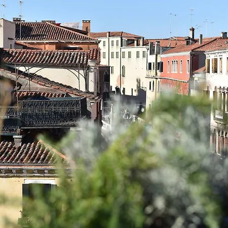 Refugium Amoris - With Fantastic Roof Terrace
